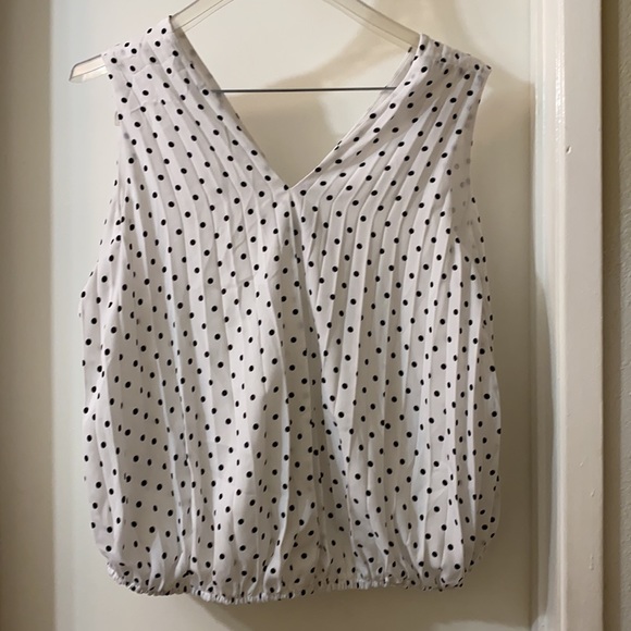 Banana Republic White Top w Black Polka Dots, Sz M - Picture 4 of 4